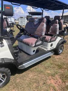 lot 44 image: SD Lanch 6 seat golf cart&nbsp