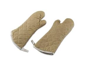 lot 1031 image: Soro Essentials- 15 Oven Mitt High Heat Resistant Up to 450F Coated with a Fire Retardant Tan Color- Thick Cotton Fabric Kitchen Mitt Perfect for BBQ Baking Cooking and Grilling - Retail $32