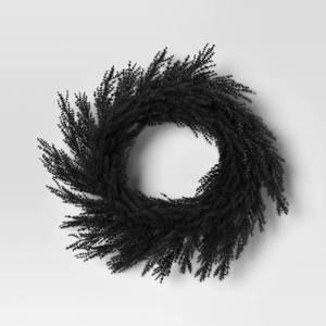 lot 1105 image: SET OF 4--Fluffy Grass Wreath Black - Threshold - Retail $80