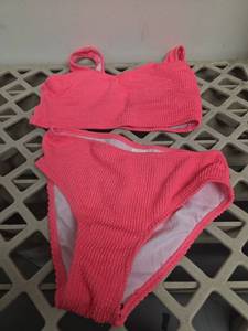 lot 140 image: 11Y Two Piece Swimsuit  - Retail $0