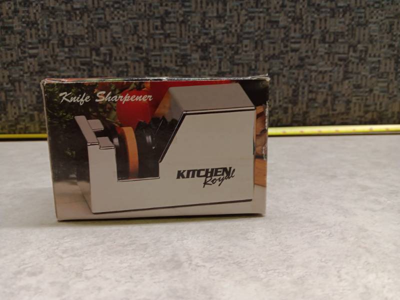 lot 1117 image: Kitchen Royale Knife Sharpener