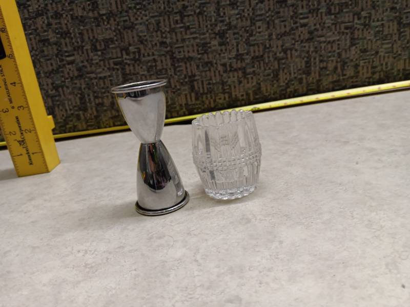lot 1161 image: Crystal Shot Glass with Metal Drink Mixer