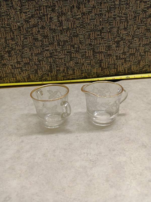 lot 1163 image: Vintage Etched Glass Teacup Set with Gold Trim