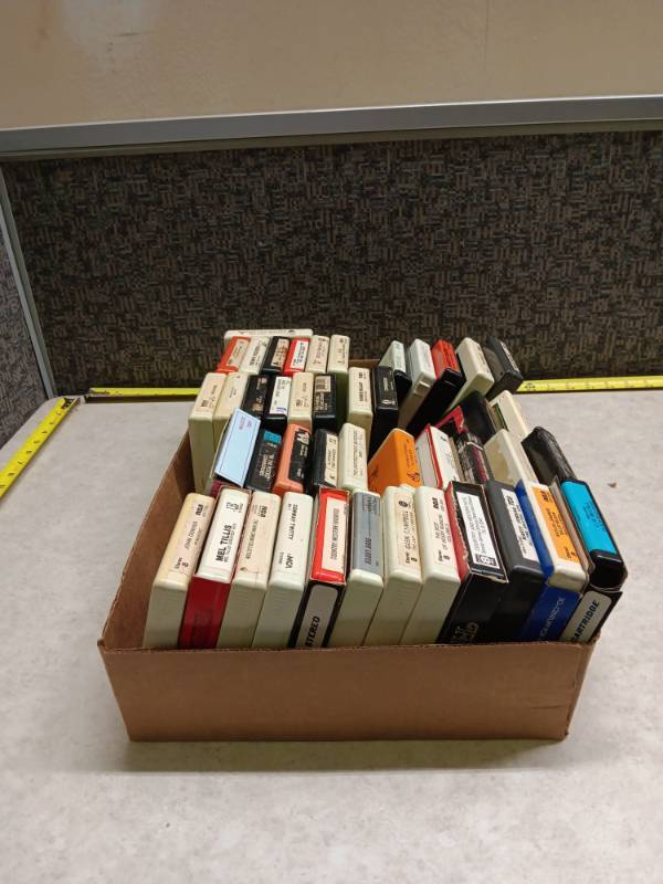 lot 1250 image: Lot of 20 8-Track Stereo Tape Cartridges Country Western