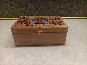 lot 1270 image: Mission Inn Indian Raincross Wooden Box