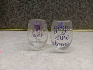 lot 1290 image: Margarita Evans Yoga Wine Stemless Glass Set