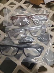 lot 541 image: VejiA Nearsighted Glasses for Distance, Myopia Glasses Women Men Lightweight Distance Glasses For Driving With Spring Hinge(colour -2.5) - Retail $20