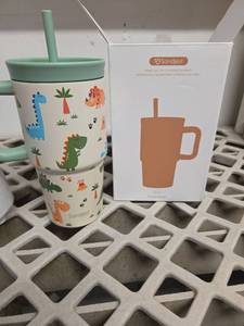 lot 542 image: Sandiest CubbyKup Dinosaur Print Tumbler with Straw Mint Green - Retail $0