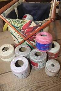 lot 4057 image: Vintage Sewing Basket & NIP Crochet Thread