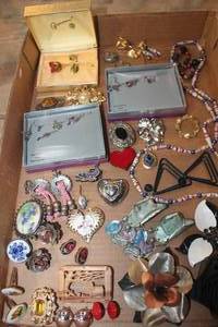 lot 4061 image: Misc. Jewelry and More