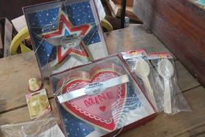 lot 4084 image: NIP Colossal Cookie Cutters & More
