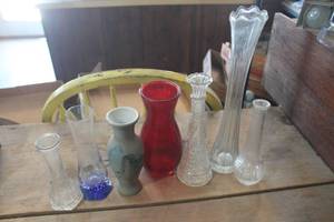 lot 4090 image: Lot of Misc. Vases
