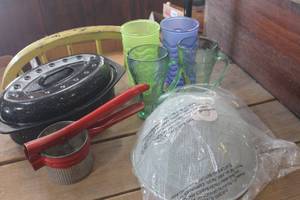 lot 4092 image: Vtg. Coca-Cola Mugs, Ricer, Roaster & More