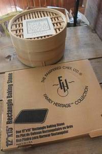 lot 4116 image: NIB Pampered Chef Baking Stone & More