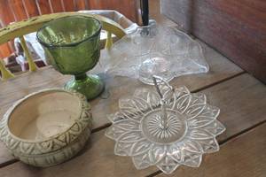 lot 4128 image: Vintage Hors D Oeuvre Plate and More