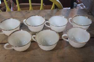 lot 4166 image: 7 Vintage Fire King Coffee Cups