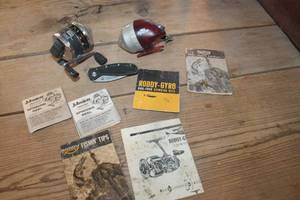 lot 4178 image: Vintage Fishing Reels and More
