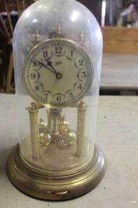 lot 4188 image: Vintage Anniversary Clock untested