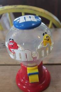 lot 4204 image: Vintage M&M Dispenser