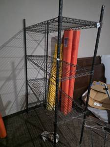 lot 7 image: 4-Tier Wire Shelving Unit