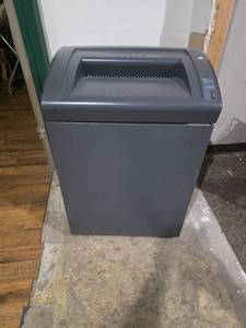 lot 8 image: GBC Shredmaster 5220S Paper Shredder