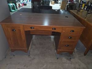 lot 34 image: Wood Desk with Drawers and Cabinet Storage