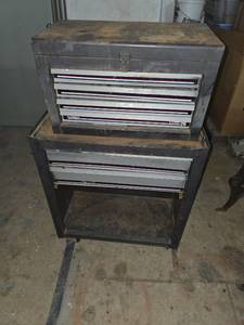 lot 48 image: Toolbox with contents
