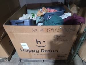 lot 204 image: Clothing Lot Mixed Items