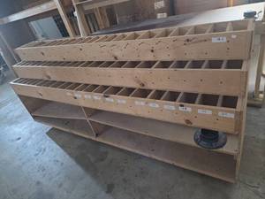 lot 226 image: Multi-Tier Wooden Storage Shelving Unit with Dividers