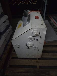 lot 258 image: ACME Bench Pizza Dough Roller