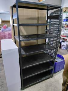 lot 67 image: Lot of 3 shelves