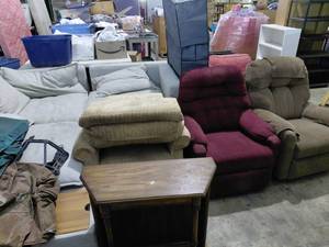 lot 65 image: Lot of furniture