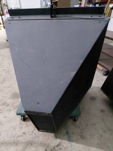 lot 60 image: JBL PD764 midhigh frequency loudspeaker. LOOK THESE UP