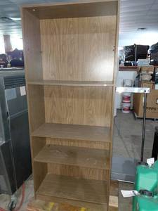 lot 50 image: Nice bookshelf