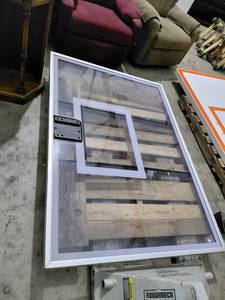 lot 91 image: New glass basketball backboard