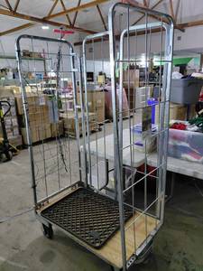 lot 98 image: Nice cart