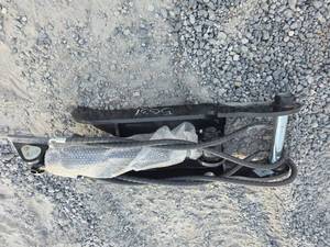 lot 5031 image: Excavator 5 Ton Hydraulic Weld On Thumb Clamp 36 2600ln clamp force