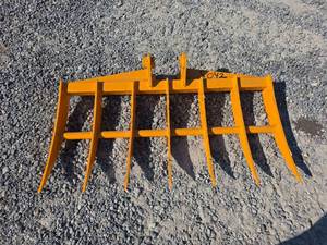lot 5042 image: CAT 303 Mini Excavator 46 inch Root  Brush Rake Attachment 7 Tines