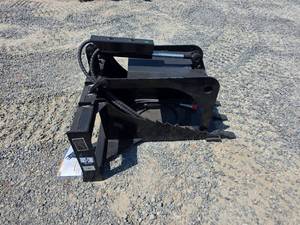 lot 5059 image: Skid Steer Stump Grapple Bucket