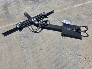 lot 5062 image: Forklift Wheel Lift Tire Lifter Model FTL75 2645 lbs 75 in Width