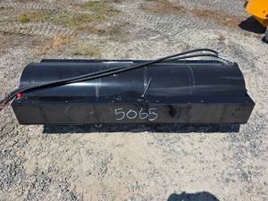 lot 5065 image: GIYI Skid Steer 72in Smooth Drum Vibratory Compactor Roller
