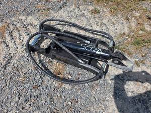 lot 5078 image: Mini Excavator 3 Ton Weld on Hydraulic Thumb Clamp