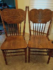 lot 951 image: 2 H.W. Hull and Sons Oak Kitchen or Dining Chairs