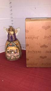 lot 1007 image: Jim Shore Heartwood Creek A Prayer of Thankfulness Angel Figurine F4005280