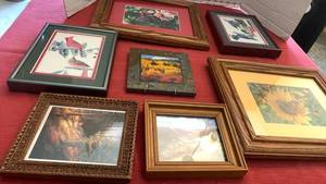 lot 1090 image: Wall decor 13x10 and smaller