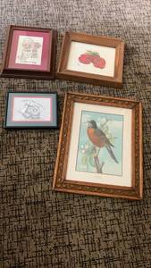 lot 1092 image: Wall decor 18x15 and smaller