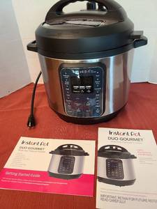 lot 1220 image: Instant Pot Duo Gourmet