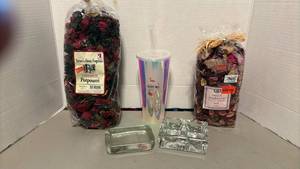 lot 1302 image: Cinnamon and Mulberry Potpourri and more