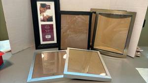 lot 1322 image: Eight Picture Frames Assorted Sizes Black Silver