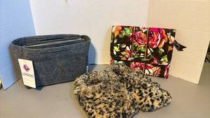 lot 1337 image: Purse organizer, Vera Bradley travel makeup organizer and microwavable slippers